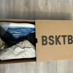 Adidas x Yeezy Men's New in Box Black and Blue Sneakers Size 7.5